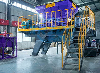 Double shaft shredder