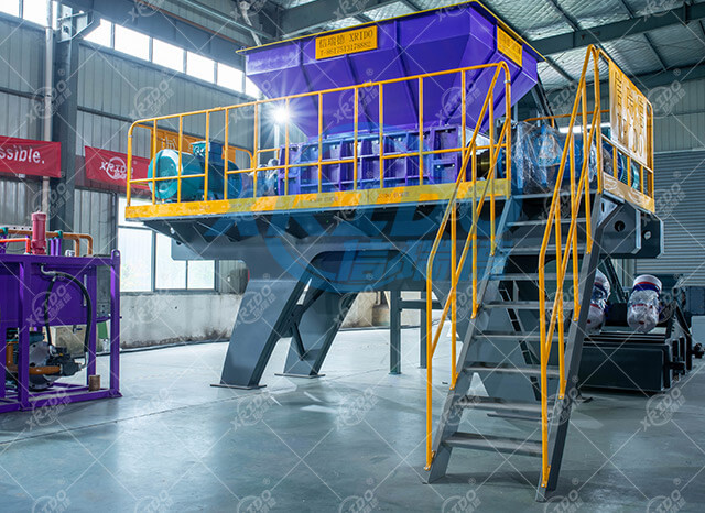Double shaft shredder