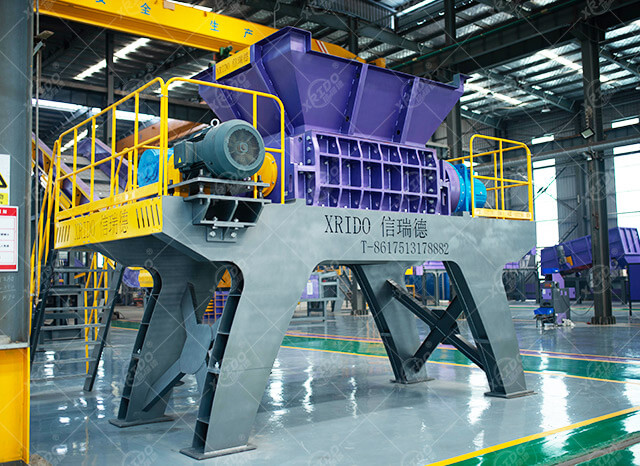 Double shaft shredder